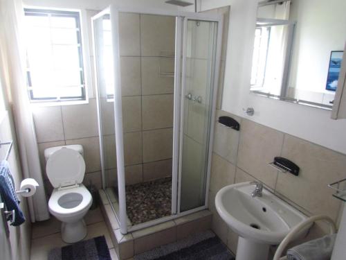 Bathroom, Santini Lace Self Catering Unit in Plettenberg Bay
