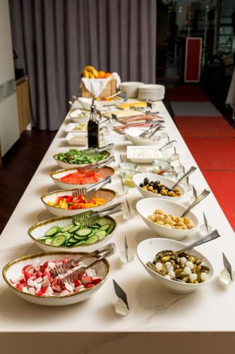 Avalon Hotel & Conferences - image 3