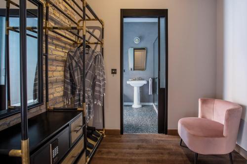 Chapter Roma - image 14