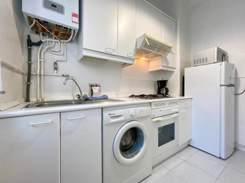 One-Bedroom Apartment image 1