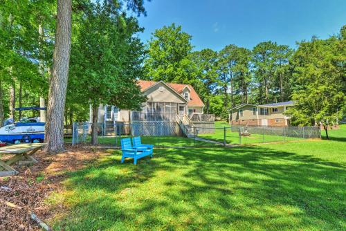 Beautiful Lakefront Retreat with Dock and Grill!