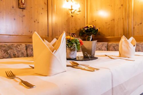 Étterem, Hotel & Gasthof Hubertushohe - Ihr Hotel fur Urlaub mit Hund in Schmallenberg