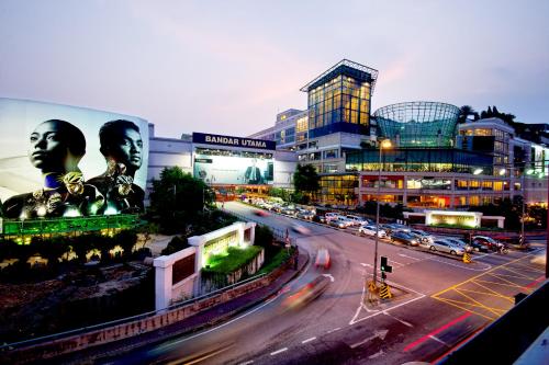 Shops, EmpiStudio @ Empire Damansara near IKEA Mall