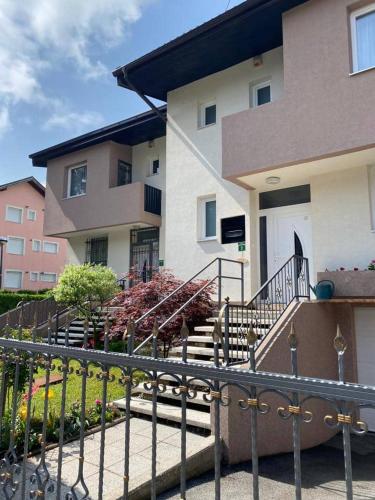 Holiday Home Ilidza Rose