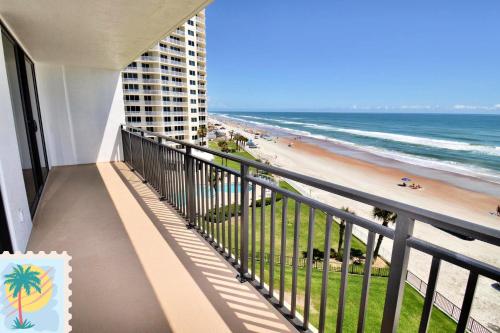 "SHERWIN" Beautiful 2 BR Oceanfront Condominium 602 in Daytona Beach, USA
