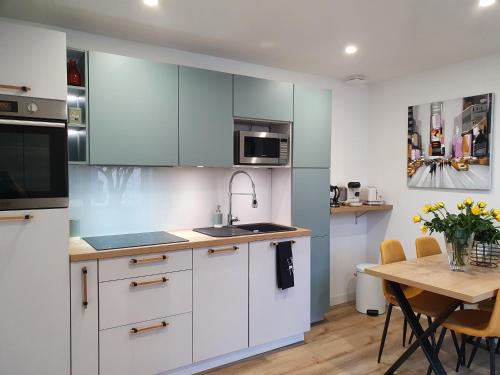 Gîte Abbey Road 41 - Passez vos vacances en toute tranquillité ! (Gite Abbey Road 41 - Passez vos vacances en toute tranquillite !) in 拉紹塞埃聖維克托