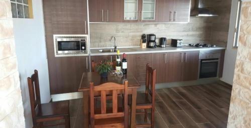  casa aaron in Los Menores