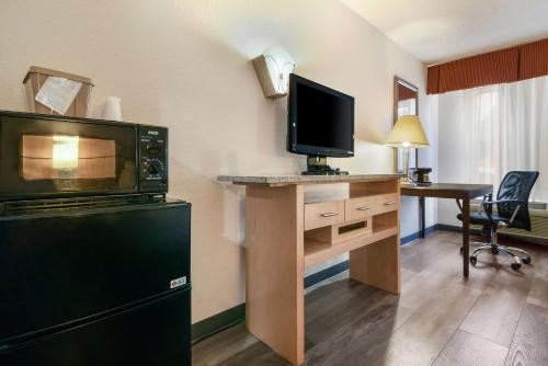 SureStay Plus by Best Western Tarboro-Kingsboro - image 6