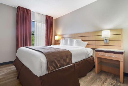SureStay Plus by Best Western Tarboro-Kingsboro - image 12