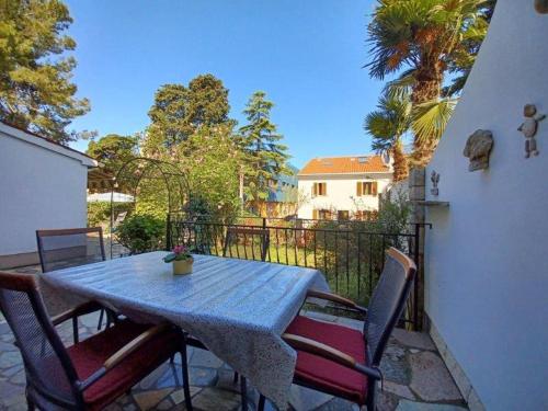 Apartments by the sea Novigrad - 7335 - image 5