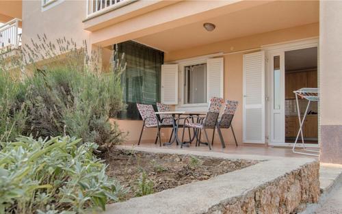 One-Bedroom Apartment with Terrace image 5