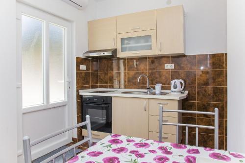 virtuve, Studio Zuronja 14095b in Putnikovici