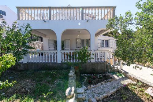  Apartments by the sea Sevid, Trogir - 14103 in Marina
