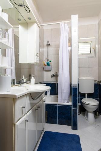 Apartments by the sea Sevid Trogir - 14103 - image 11