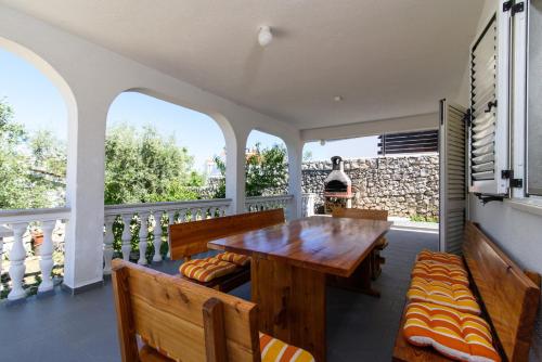 Apartments by the sea Sevid Trogir - 14103 - image 13