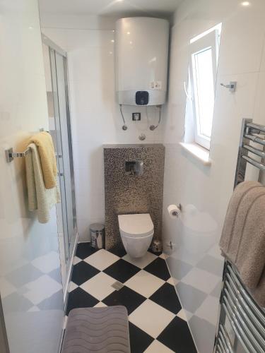 Two-Bedroom Apartment with Terrace and Sea View image 5