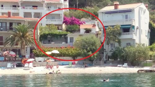  Apartments by the sea Drasnice, Makarska - 14129, Pension in Drašnice