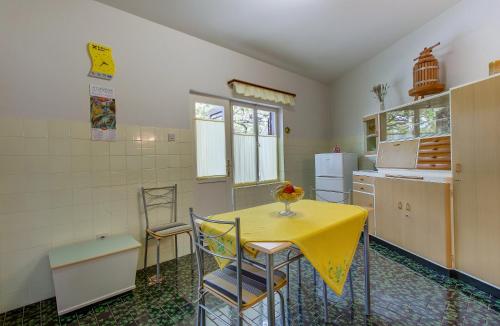 Apartments by the sea Mali Losinj (Losinj) - 14166 - image 10