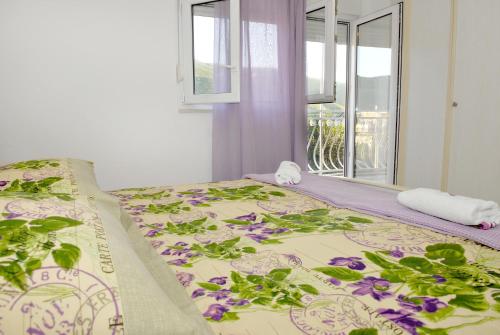 Family friendly house with a swimming pool Kostanje Omis - 14176 - image 10