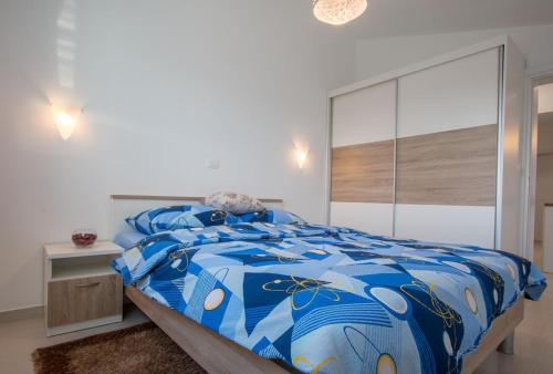 Apartment Verunic 14286d - image 14