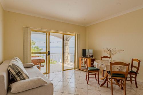 One-Bedroom Apartment with Terrace and Sea View