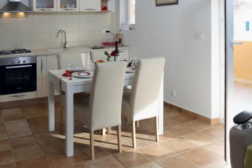 Two-Bedroom Apartment with Terrace and Sea View image 4