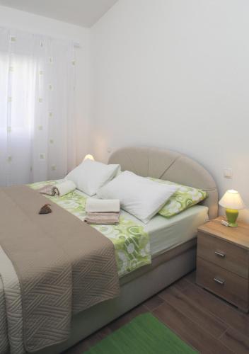 Two-Bedroom Apartment with Terrace and Sea View image 4