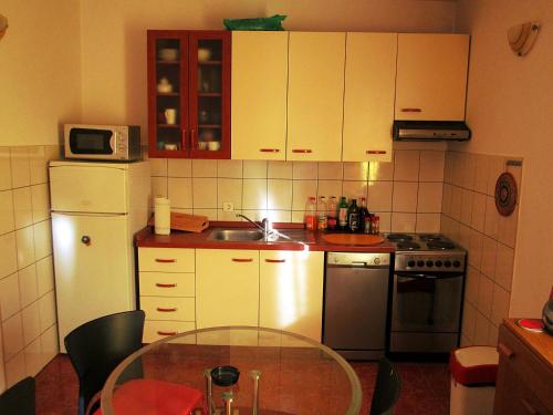 virtuve, Holiday house with a parking space Unesic, Zagora - 14363 in Unešić