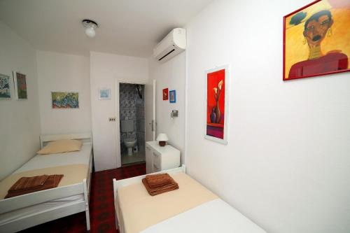 Family friendly apartments with a swimming pool Bol Brac - 14379 - image 13