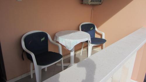 Apartments by the sea Sukosan Zadar - 14406 - image 12