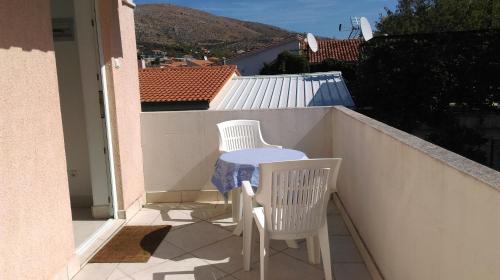 Family friendly apartments with a swimming pool Seget Vranjica Trogir - 14409 - image 14