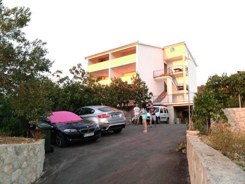 Apartments with a parking space Vinisce Trogir - 14407 - image 4