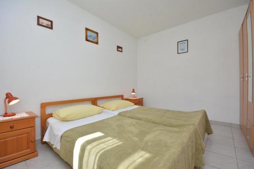 Apartments with a parking space Vinisce Trogir - 14407 - image 10