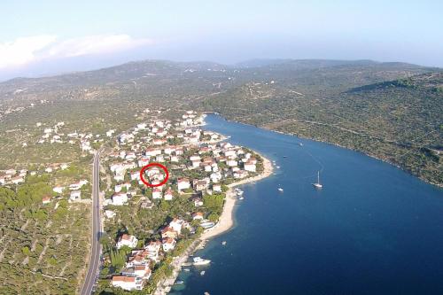 Apartments by the sea Stupin Celine, Rogoznica - 14416 – khách sạn tại Podglavica