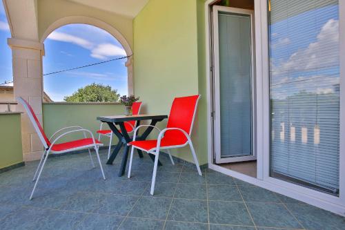 Apartments with a parking space Sukosan Zadar - 14419 - image 7