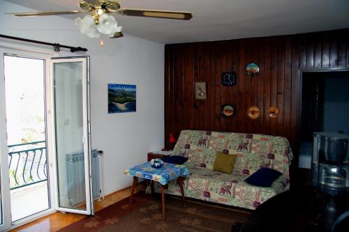 Apartments with parking space Supetar Brac - 14426 - image 3