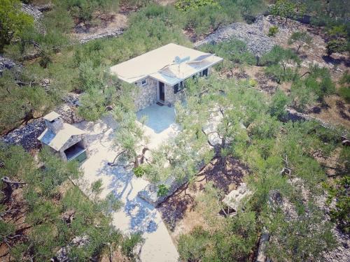 Secluded holiday house Povlja Brac - 14500