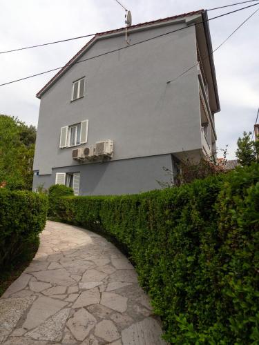  Apartments by the sea Rab - 14515 in Rab