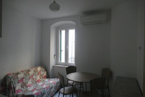 Apartments with a parking space Makarska - 14560 - image 10