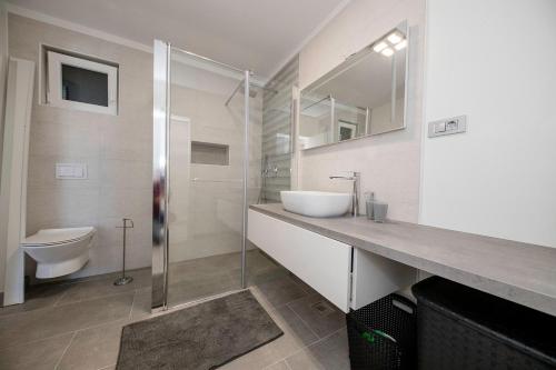 Family friendly apartments with a swimming pool Palit Rab - 16330 - image 13