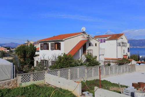Apartment Slatine 16345a, Slatine