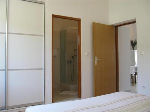 One-Bedroom Apartment with Terrace image 5