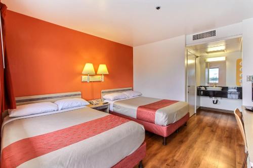 Motel 6 Salinas South - Monterey Area, Salinas, CA, United States