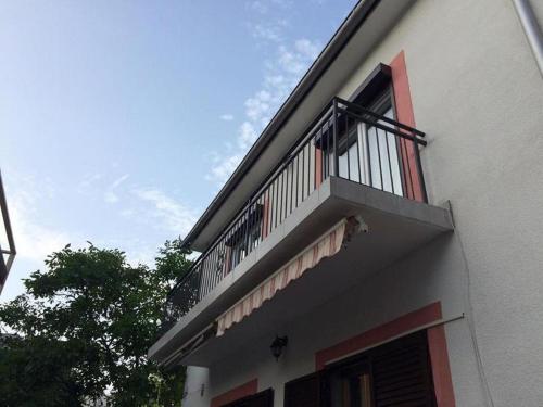 Two-Bedroom Apartment with Balcony image 2