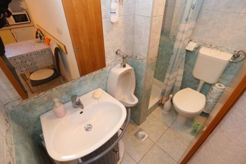 Apartments by the sea Podgora Makarska - 16476 - image 10