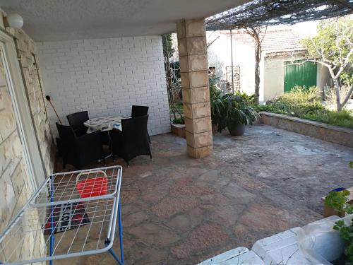 Apartments with parking space Supetar Brac - 16445 - image 4