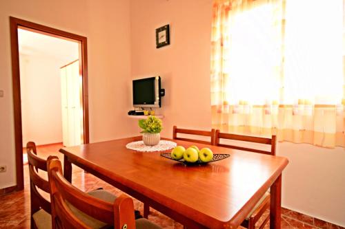 Holiday house with a swimming pool Okrug Donji Ciovo - 16560 - main image