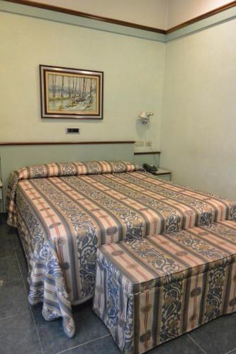 Le Petit Hotel - image 2