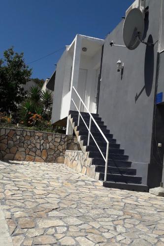 Apartments by the sea Mastrinka Ciovo - 16574 - image 5