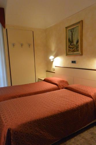Le Petit Hotel - image 5